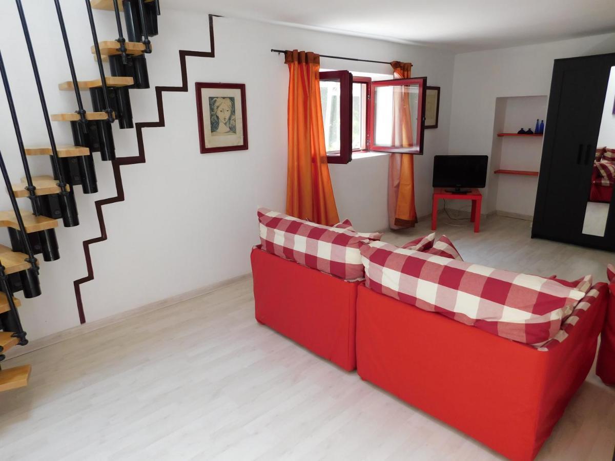 Appartamento Con Piscina Immersa Nel Verde Cascina Εξωτερικό φωτογραφία